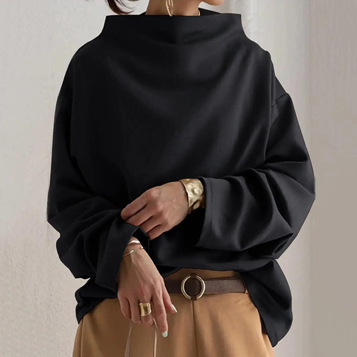 Sweter damski oversize ze stójką i długim rękawem - Cavrel
