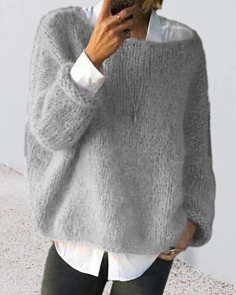 Sweter damski oversize o wyglądzie moheru z kontrastowymi mankietami - Cavrel