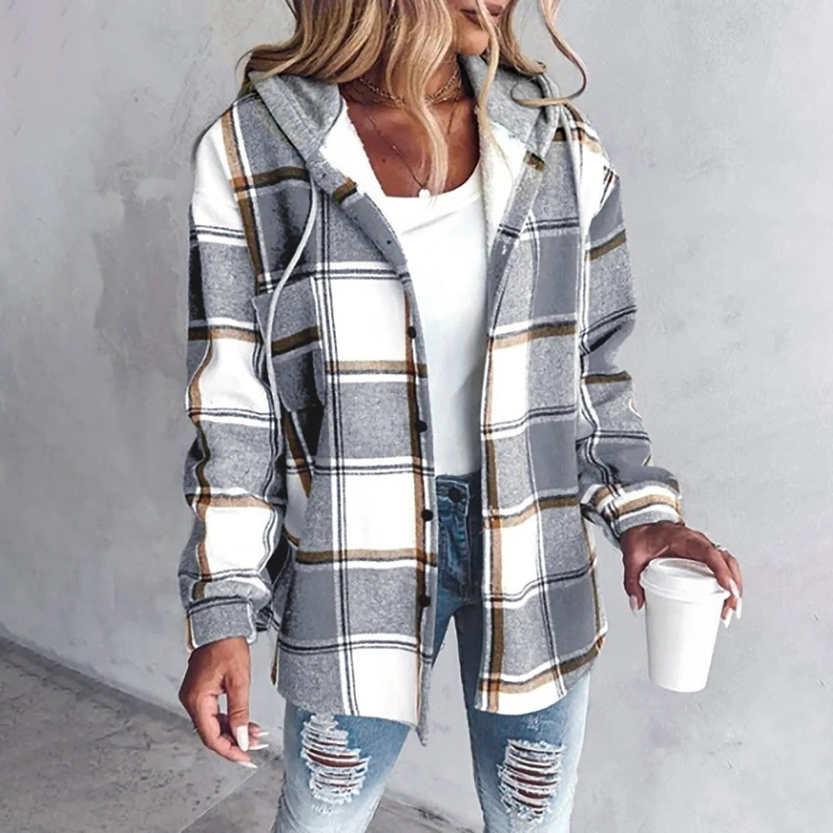 Sweter damski oversize w kratę z guzikami i kołnierzem - Cavrel
